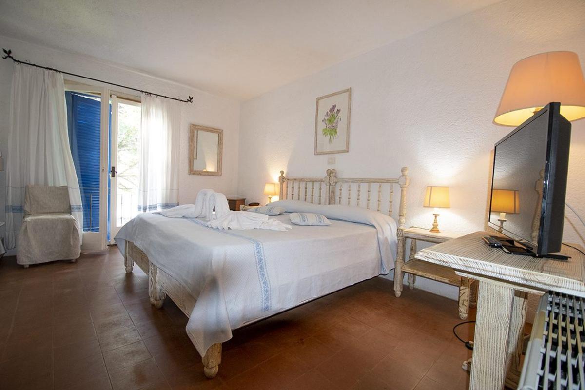 Ihr Hotel San Paolo Porto San Paolo  Ngoại thất bức ảnh