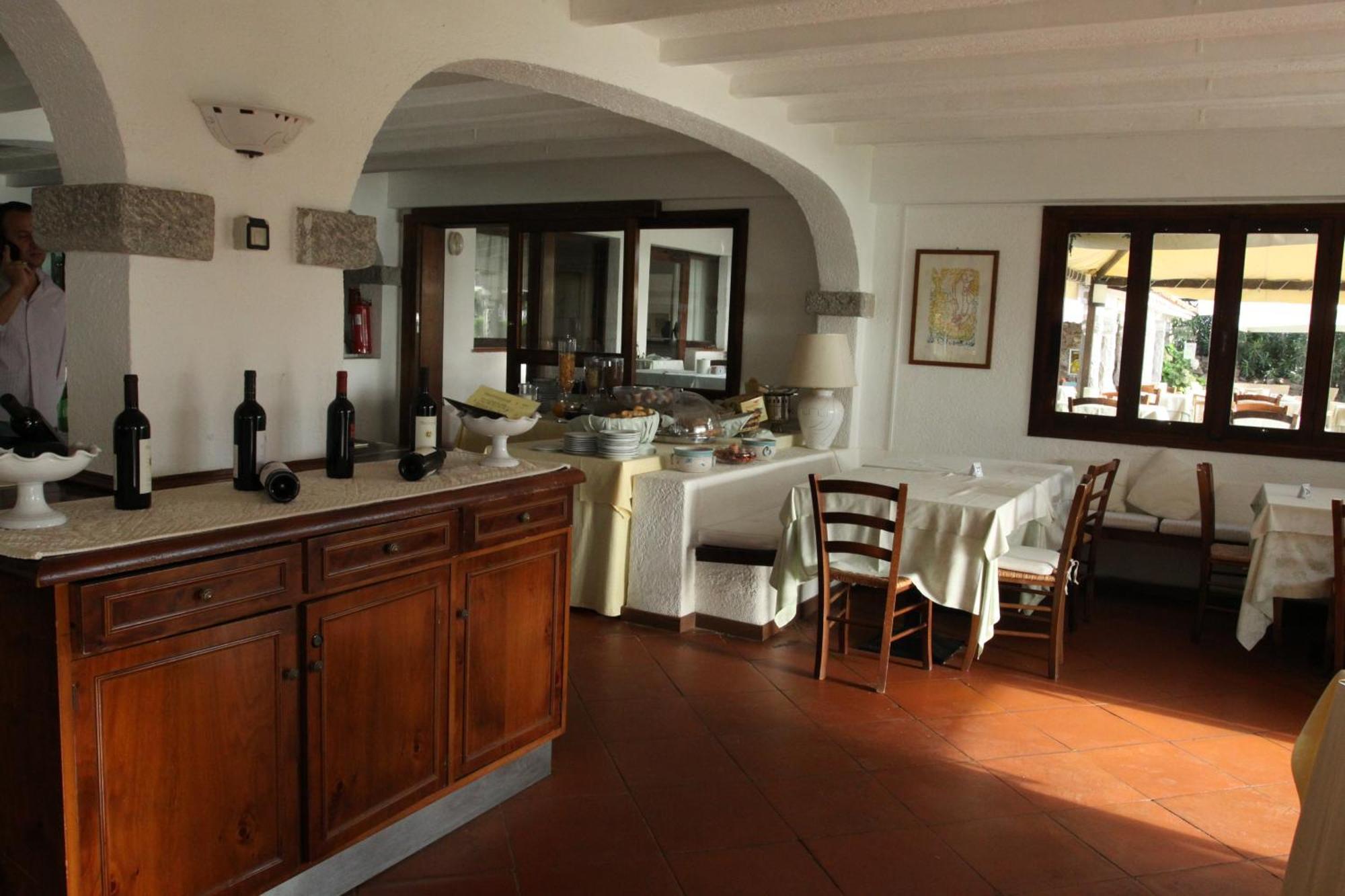 Ihr Hotel San Paolo Porto San Paolo  Ngoại thất bức ảnh