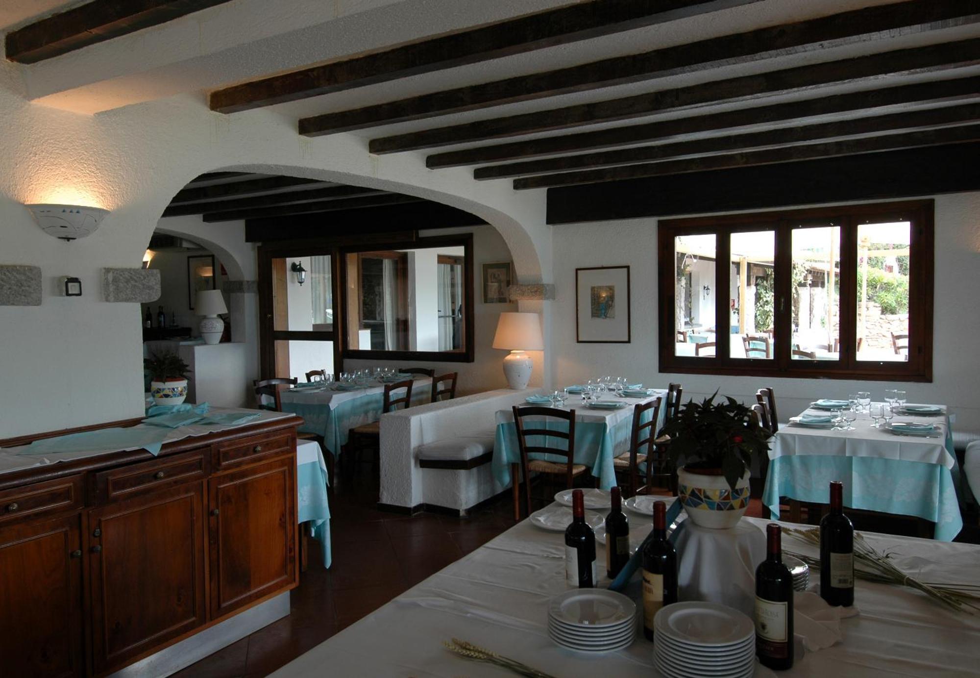 Ihr Hotel San Paolo Porto San Paolo  Ngoại thất bức ảnh